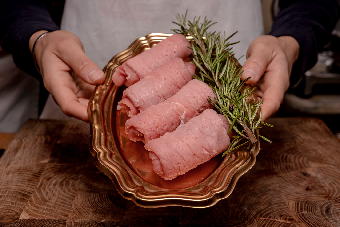 involtini_di_vitello_prosciutto_cotto_e_formaggio_carne_italiana